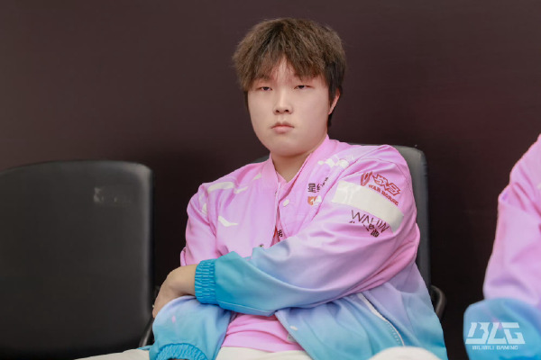 Bin：之前每次打G2都是生死战，我们最大的敌人是我们自己