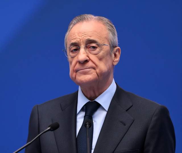 星空体育APP-皇马球迷拉横幅抗议78岁佛爷：离开吧！失败者 为钱出卖一切