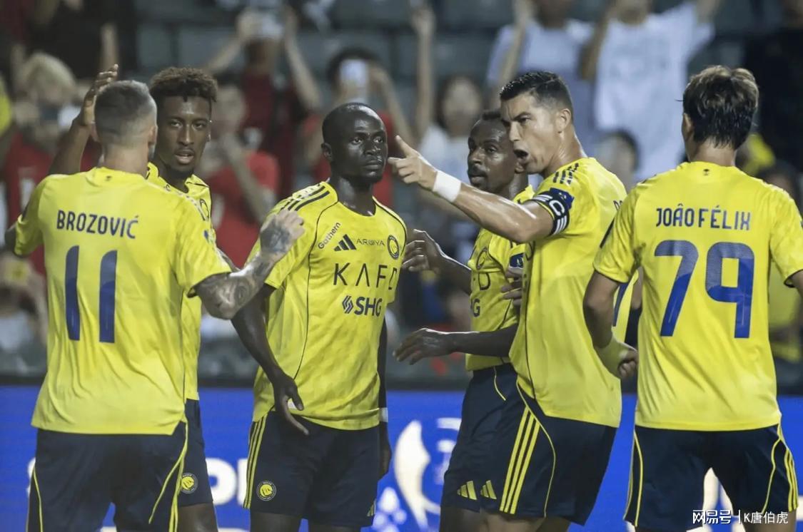 星空体育官网-C罗本可赚足金钱后就转身离开，但太过于较真的性格让他陷入指责